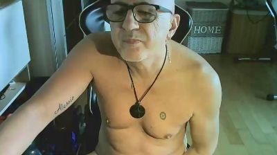 Bongone24 live cam on Cam4