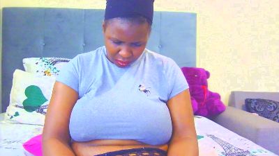 Bongzbaexx live cam on Cam4
