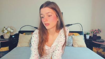 BonnieCagev live cam on Cam4