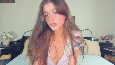 BonnieCagev live cam on Cam4