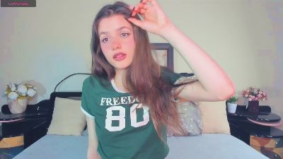 BonnieCagev live cam on Cam4