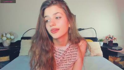 BonnieCagev live cam on Cam4