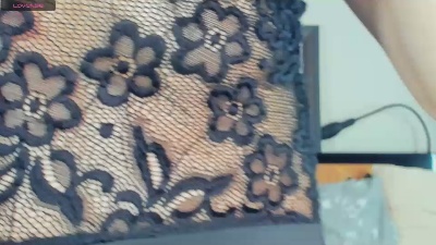 BonnieCagev live cam on Cam4