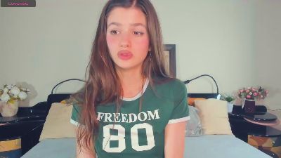 BonnieCagev live cam on Cam4