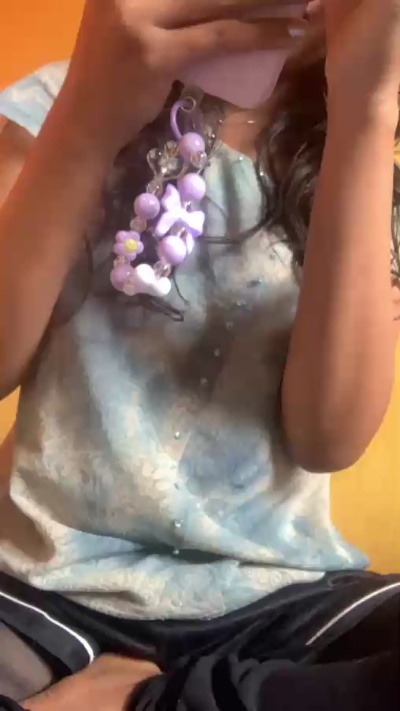 Bonus live cam on Cam4