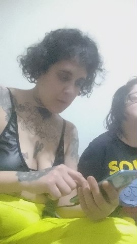 Borders live cam on Cam4