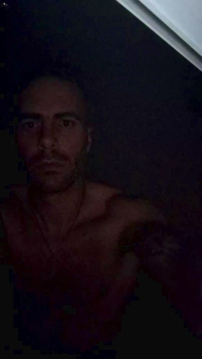 Borja69hot live cam on Cam4