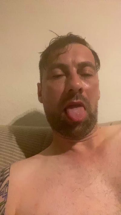 Bornbrecht83 live cam on Cam4