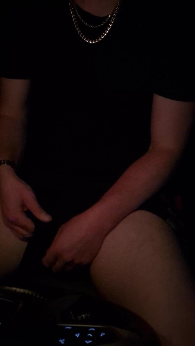 BostonMJ33 live cam on Cam4