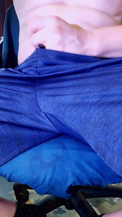 BostonMJ33 live cam on Cam4