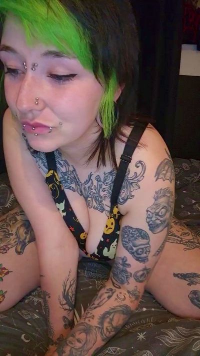 BouncingBailey live cam on Cam4