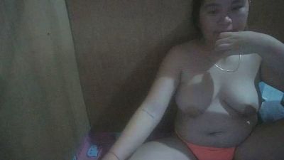 Bouncy_boobies live cam on Cam4