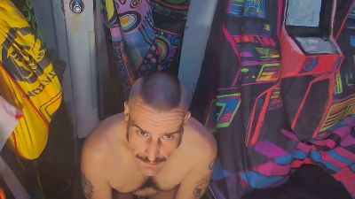Boy2ServU live cam on Cam4