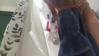 Boy4183 live cam on Cam4