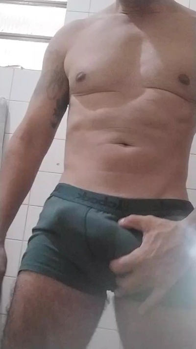 BoyBrutos live cam on Cam4