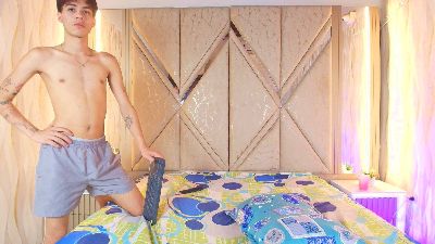 BoySlim2025 live cam on Cam4