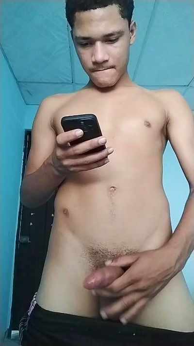 Boy_hotdirty1 live cam on Cam4