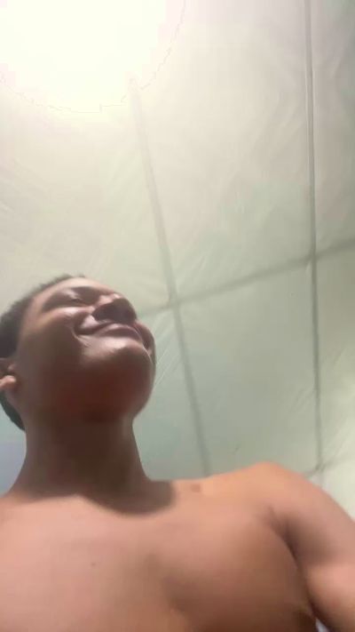 Boy_hotdirty1 live cam on Cam4