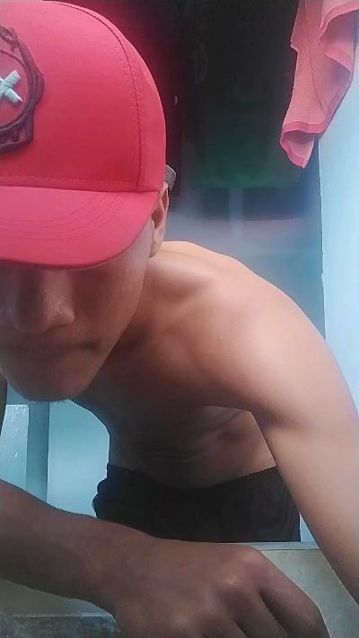 Boy_hotdirty1 live cam on Cam4