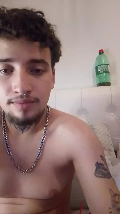 Boytransk live cam on Cam4