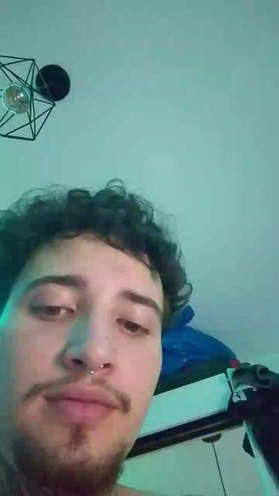 Boytransk live cam on Cam4