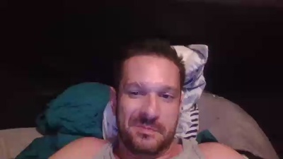 Bragaest live cam on Cam4