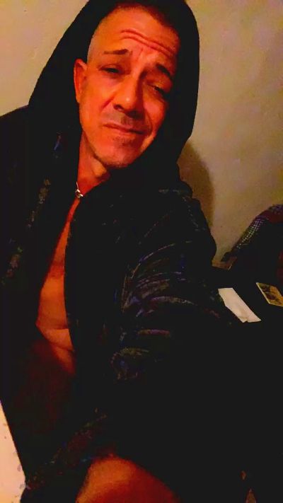 BrandRich1 live cam on Cam4