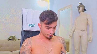 BrandonTate live cam on Cam4