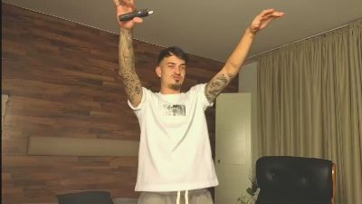 BrandonTate live cam on Cam4