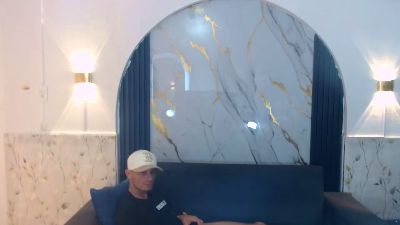 Brandon_Bless live cam on Cam4