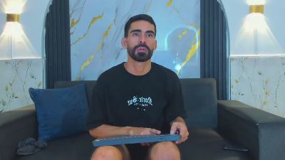 Brandon_Bless live cam on Cam4