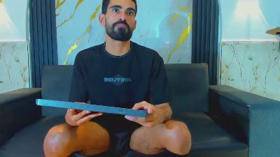 Brandon_Bless live cam on Cam4