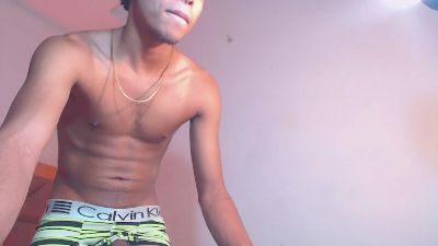 Brandonyadrian live cam on Cam4