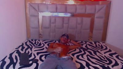 Brandonyadrian live cam on Cam4