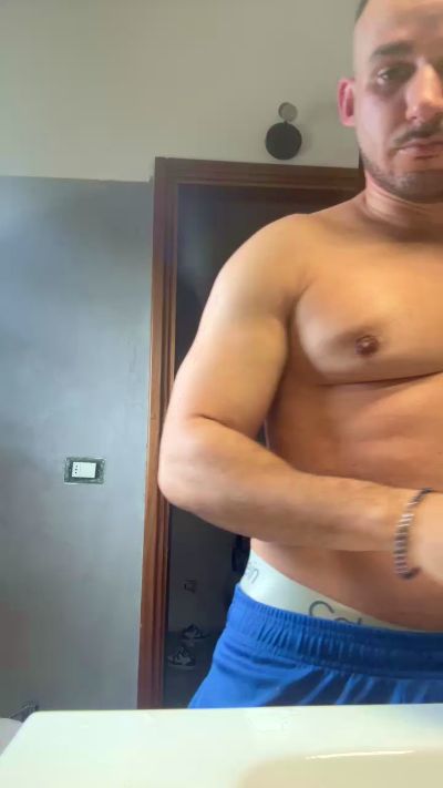 Brasiliano_cri9 live cam on Cam4