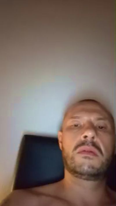 Bratan35000 live cam on Cam4
