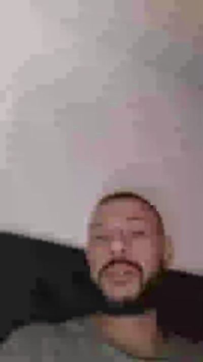 Bratan35000 live cam on Cam4
