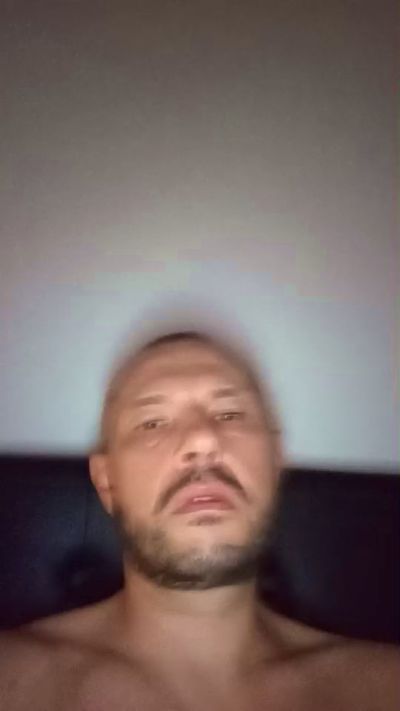 Bratan35000 live cam on Cam4