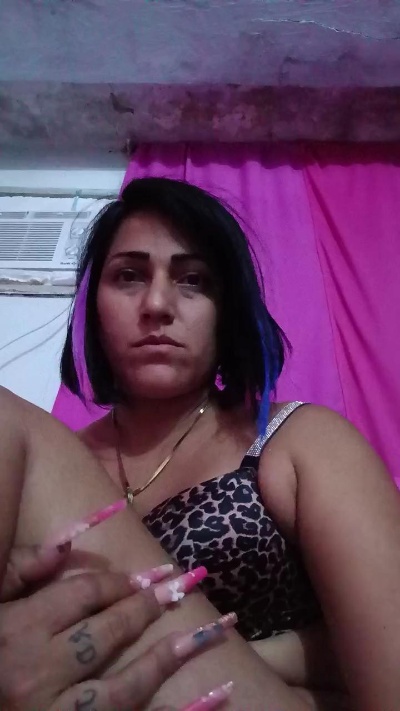 Brayari live cam on Cam4