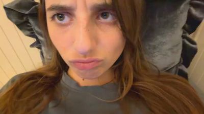 BreanaHelmle live cam on Cam4