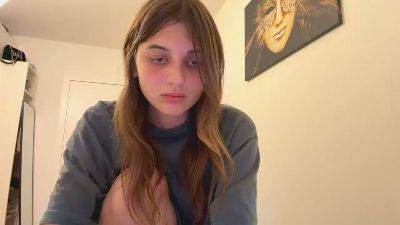 BreanaHelmle live cam on Cam4