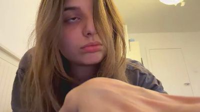 BreanaHelmle live cam on Cam4