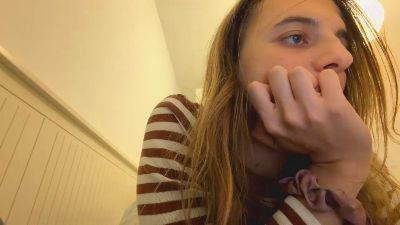 BreanaHelmle live cam on Cam4