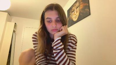 BreanaHelmle live cam on Cam4