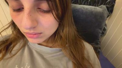 BreanaHelmle live cam on Cam4