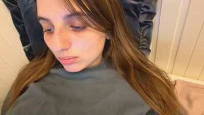 BreanaHelmle live cam on Cam4