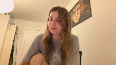 BreanaHelmle live cam on Cam4