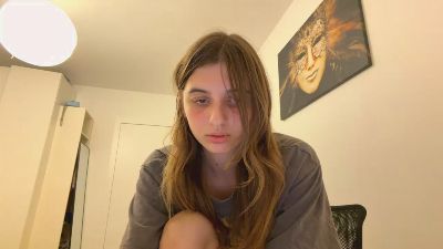 BreanaHelmle live cam on Cam4