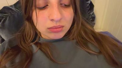 BreanaHelmle live cam on Cam4