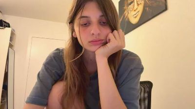 BreanaHelmle live cam on Cam4